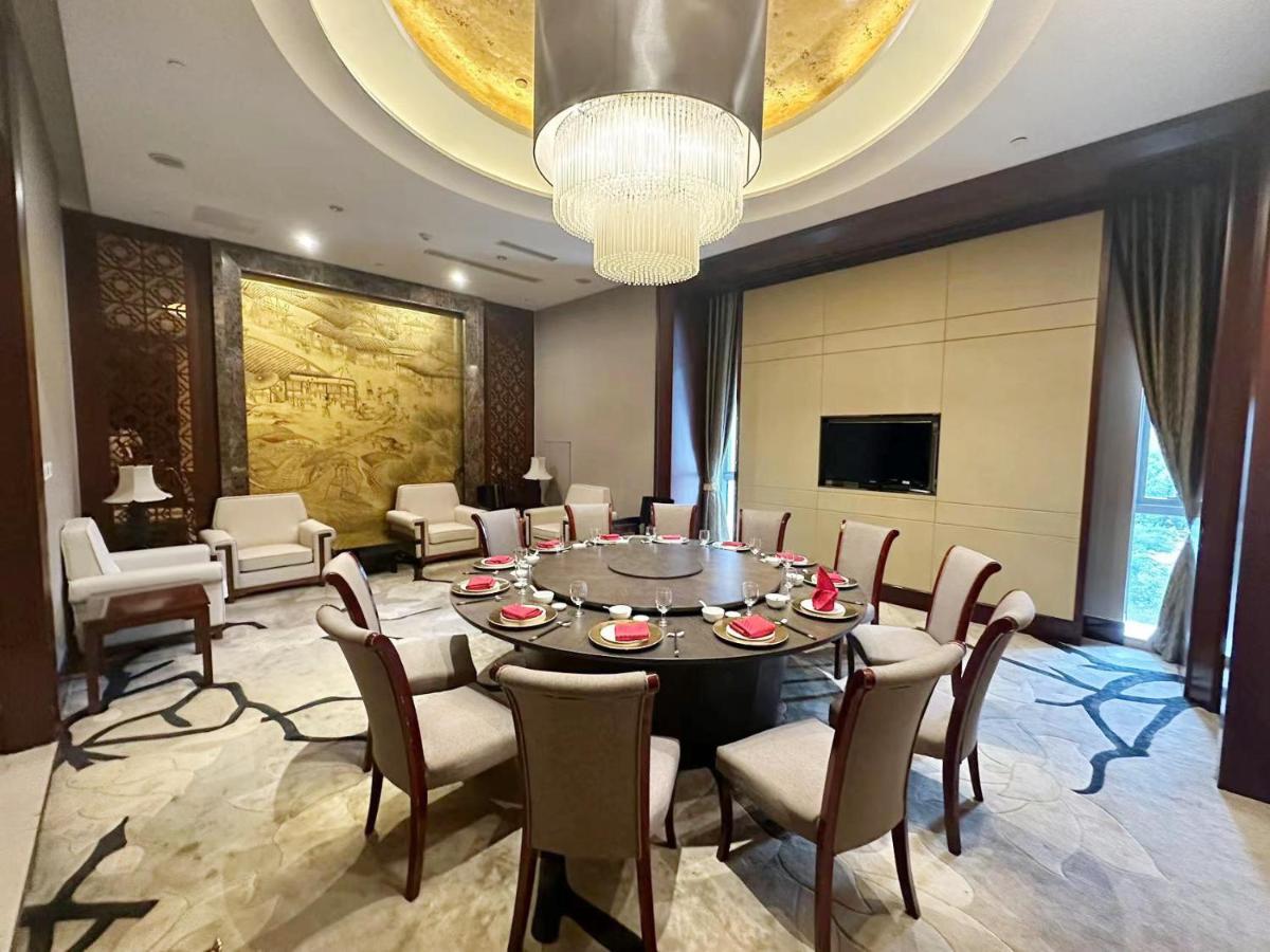 Sheraton Zhenjiang Hotel Exterior photo