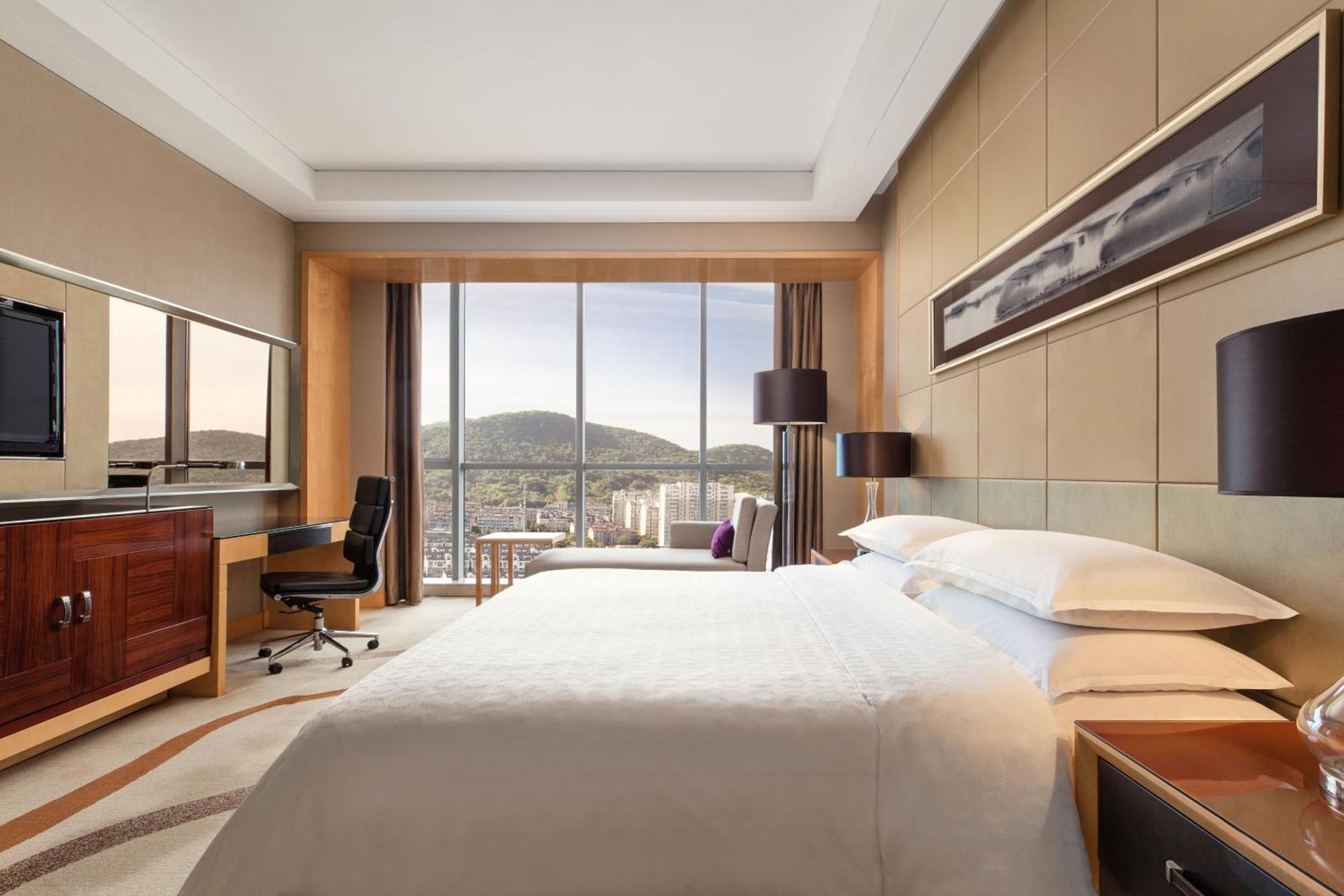Sheraton Zhenjiang Hotel Exterior photo