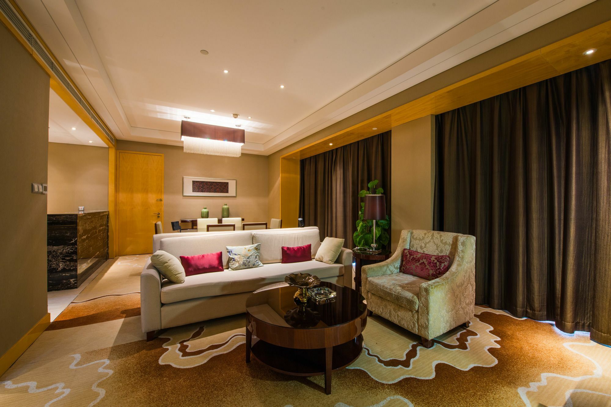 Sheraton Zhenjiang Hotel Exterior photo